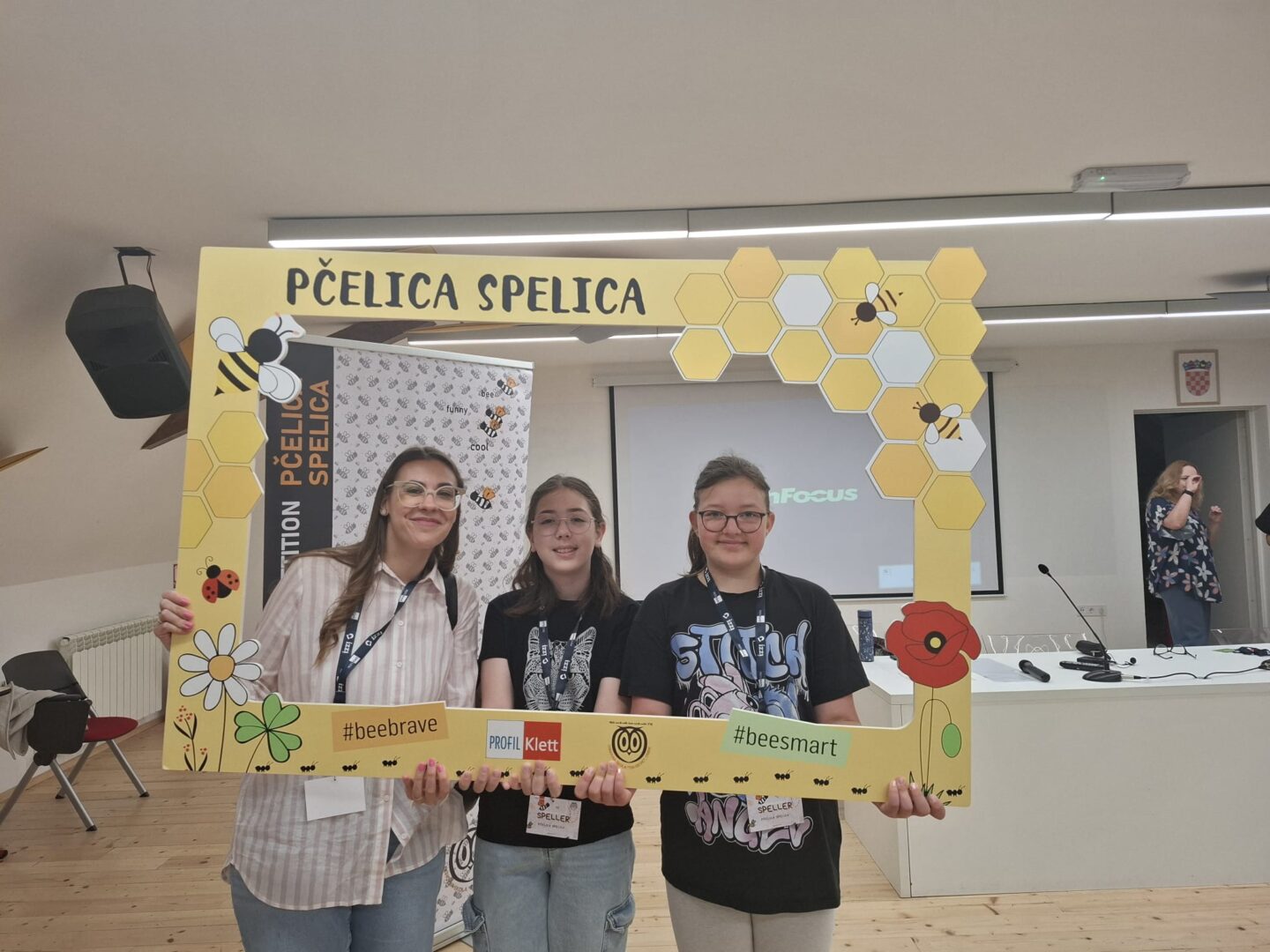 bee2
